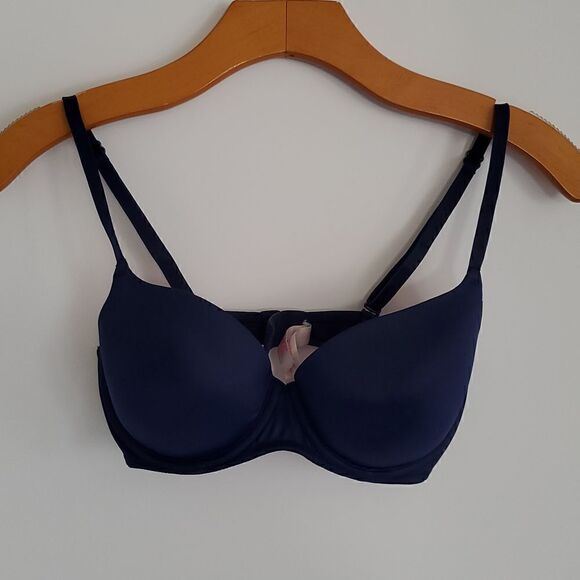 PINK Victoria's Secret Wear Everywhere Lightly Lined T-Shirt Bra Blue Size 32D - Picture 1 of 12